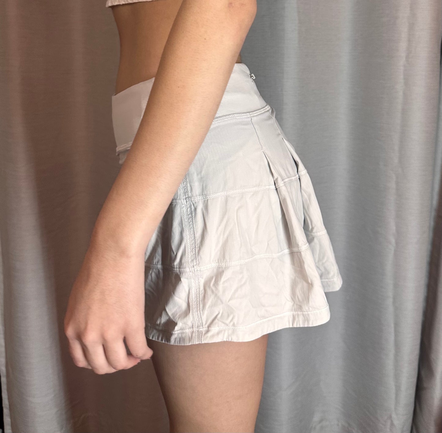 White Lululemon Run Pase Rival Skirt